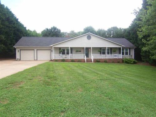 114 Aaron Dr, Shelby, NC 28152-9680