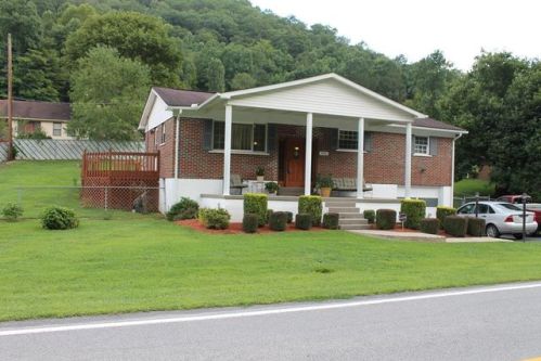 4667 Poplar Gap Rd, Ravencliff WV  25913 exterior