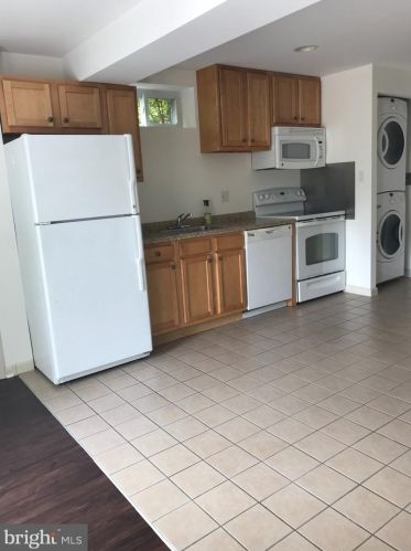 1815 Sherwood Rd, Silver Spring MD 20902-4030 exterior