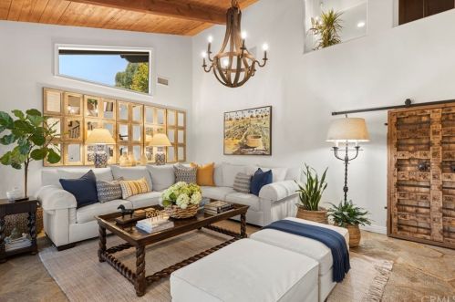 11407 Arroyo Ave, Santa Ana CA  92705-2403 exterior