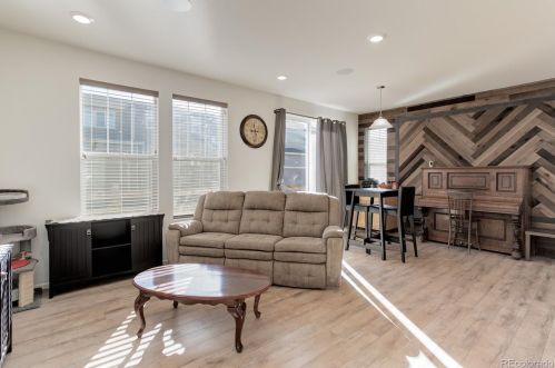 21957 Radcliff Cir, Denver CO  80015 exterior