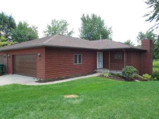 116 Andresen Ct, Dekalb IL  60115-1025 exterior