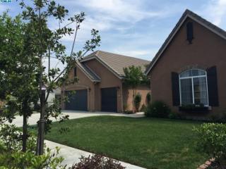 3816 Ranch St, Visalia, CA 93291-8054