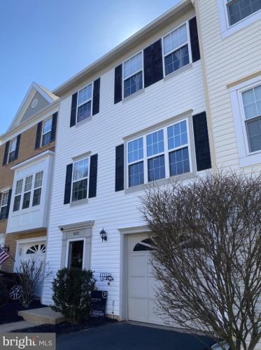 14103 Red Rock Ct, Gainesville, VA 20155-1421
