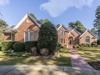 240 Woodland Dr, Pinehurst, NC 28374-8233