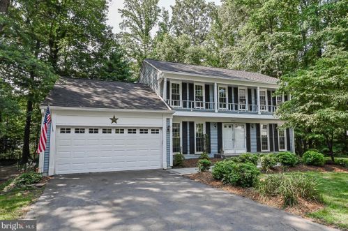 10843 Burr Oak Way, Springfield, VA 22015-2418