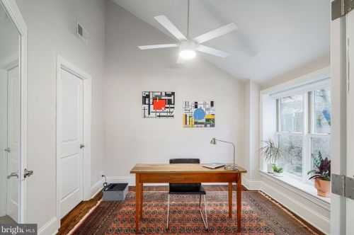 2022 Chancellor St, Philadelphia PA 19103-5605 exterior