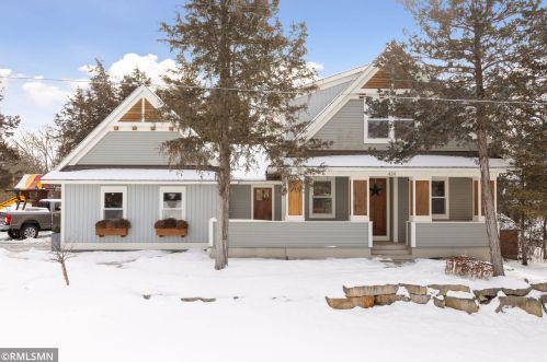424 Quinlan Ave, St Marys Point, MN 55043-9494