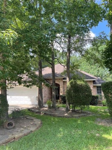 39 Gold Leaf Pl, Conroe, TX 77384-3847