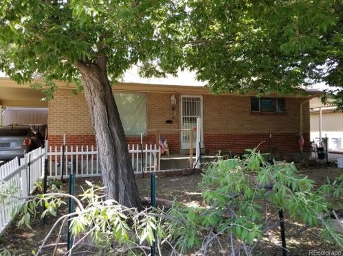 6861 Fern Dr, Denver, CO 80221-2504