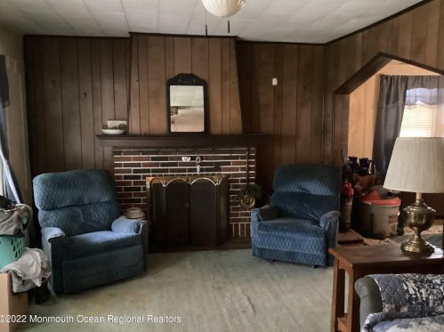 822 Drummond Ave, Tinton Falls, NJ 07712-5707