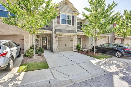 7073 Elmwood Ridge Ct, Atlanta, GA 30340-1864