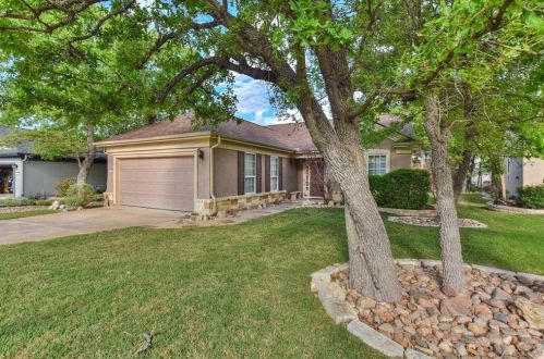 414 Monarch Trl, Georgetown TX  78633-5218 exterior