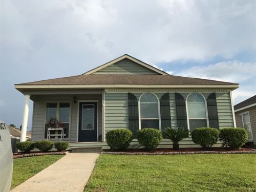 144 Augustine Dr, Hattiesburg, MS 39402-7837