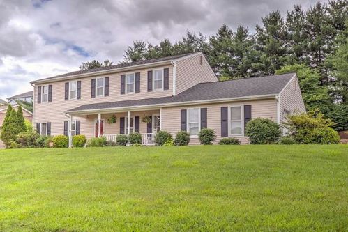 1684 Millbridge Rd, Salem, VA 24153-4680
