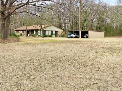 2212 Ramp Rd, Bonham, TX 75418-5108