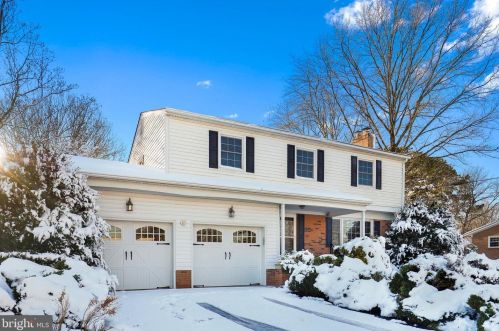 7808 Ontario Rd, Gainesville, VA 20155-1711