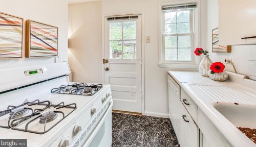 1108 Carson St, Silver Spring MD 20901-1816 exterior