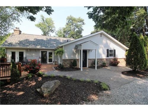 2407 Williams St, Maryville, IL 62062-5779