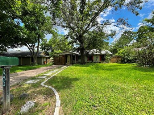 3003 Burning Oak Dr, Austin, TX 78704-4808