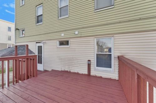 215 Burnside Ave, Woonsocket RI  02895-2139 exterior