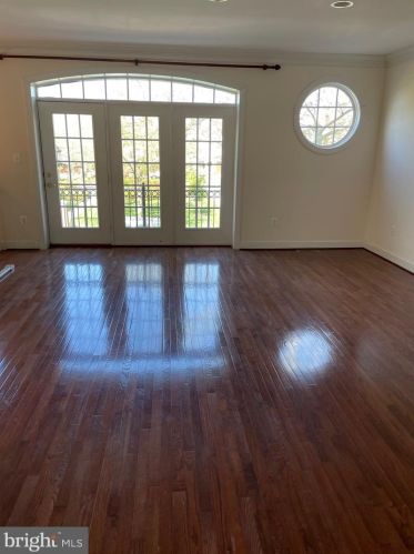 110 Herndon Mill Cir, Herndon VA  20170-4478 exterior