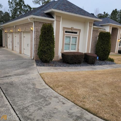 1858 Christopher Dr, Conyers, GA 30094-2734