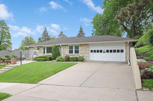 1719 49th St, Minneapolis, MN 55417-1223