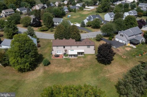 2616 Standardbred Dr, Lancaster PA  17603-4161 exterior