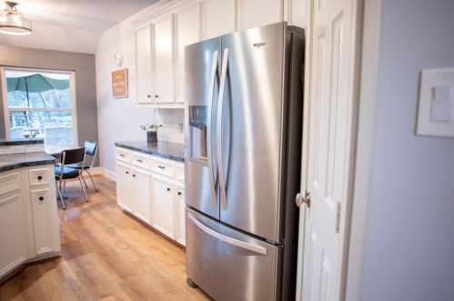 84 Oak Grove Ln, Conroe TX  77304-2515 exterior