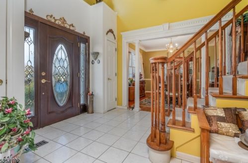 62 Higginsville Rd, Branchburg, NJ 08853-3615