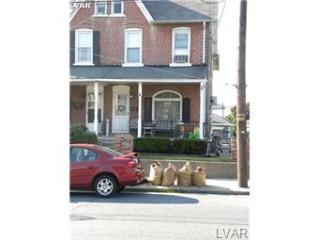 923 Hanover Ave, Allentown, PA 18109-2010