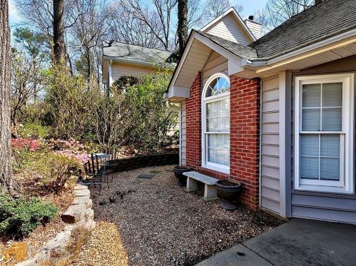 4412 White Surrey Dr, Kennesaw, GA 30144-5105