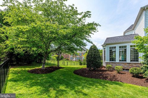 15747 Spyglass Hill Loop, Gainesville VA  20155-3239 exterior