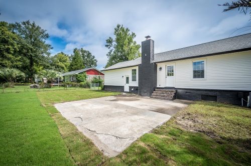 256 Columbia Dr, Ladson SC  29456-6208 exterior