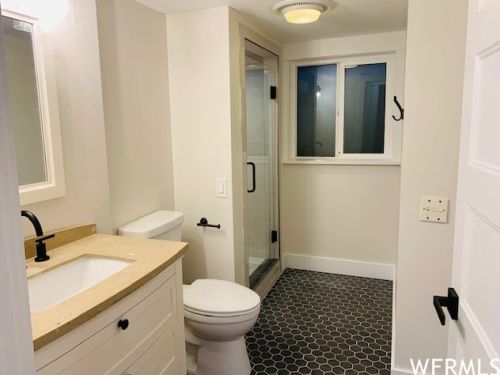 2992 Tracy Dr, Sandy UT 84093-2026 exterior