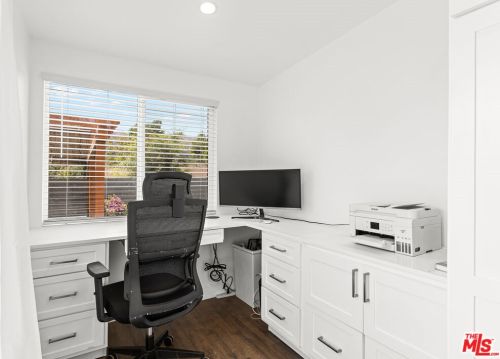 6222 Altura Ave, Glendale CA  91214-2325 exterior