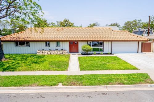 1237 Eisner Pl, Anaheim CA  92801-4704 exterior