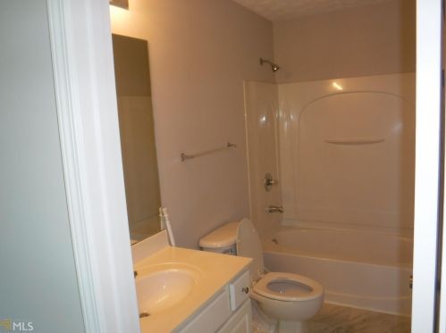 758 Celeste Ln, Atlanta GA  30331-8606 exterior