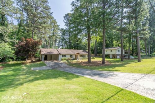 1143 Ramblewood Dr, Marietta, GA 30066-5530