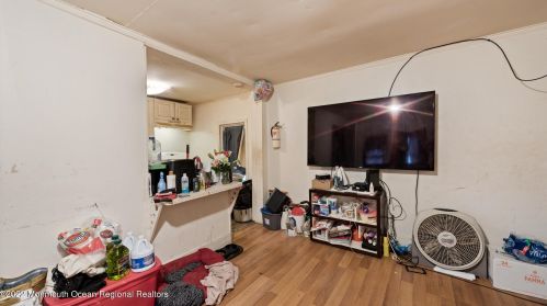 1512 Summerfield Ave, Tinton Falls NJ 07712-6918 exterior