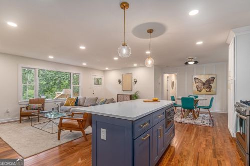 2130 Bolling Brook Dr, Atlanta GA  30311-2516 exterior