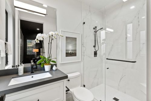 1575 Grant Rd, Los Altos CA  94024-6149 exterior