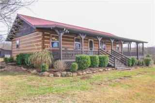 5561 Stacy Springs Rd, Springfield, TN 37172-6118