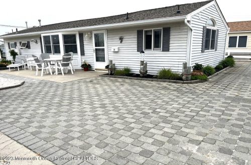 20 Tuna Way, Lavallette, NJ 08735-1527