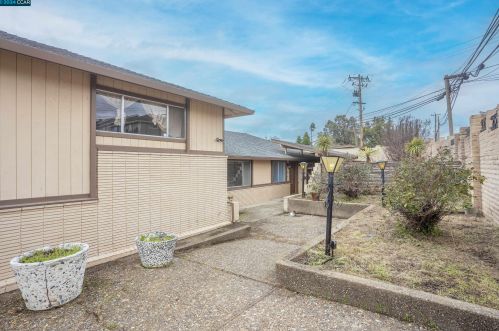 2805 Grant St, Concord CA  94520-4653 exterior