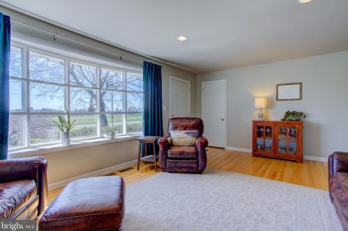 1853 Rockvale Rd, Lancaster PA  17602-1315 exterior