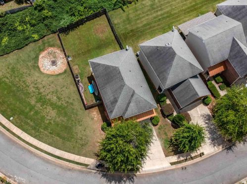 553 Hansen Dr, Locust Grove, GA 30248-3695
