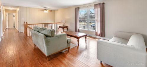 1306 Sanborn Dr, Palatine, IL 60074-7244