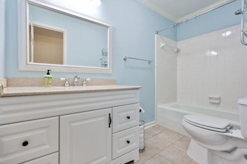 1673 Executive Park Ln, Atlanta GA  30329-3132 exterior